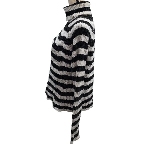 CKH Clockhouse Medium Striped Knit Sweater - Picture 4 of 6
